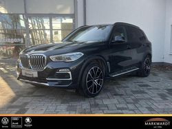 Black sapphire metallic (metallic) Gebraucht 2020 BMW X5 xLine SUV | 55.949 €