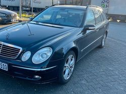 Schwarz Gebraucht 2004 Mercedes 280 Kombi | 2.500 €