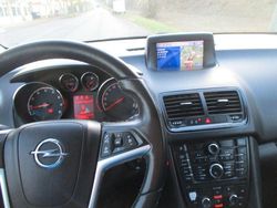 Grau Gebraucht 2012 Opel Meriva Innovation Van / Kleinbus | 4.150 € (Fairer Preis)