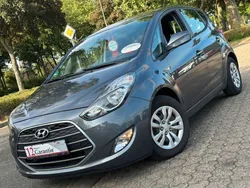 Grau Gebraucht 2016 Hyundai ix20 Trend Van / Kleinbus | 6.200 € (Fairer Preis)