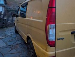Gelb Gebraucht 2014 Mercedes Vito Van | 8.725 €