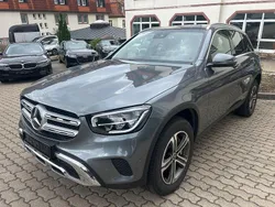 Grau Gebraucht 2021 Mercedes GLC300e SUV | 29.950 € (Guter Preis)