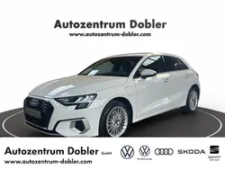 Ibisweiss Gebraucht 2022 Audi A3 Sportback e-tron Advanced Limousine | 23.440 € (Fairer Preis)