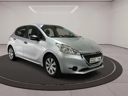 Silber Gebraucht 2013 Peugeot 208 Active Kleinwagen | 3.999 € (Fairer Preis)