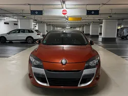 Orange Gebraucht 2009 Renault Mégane Coupé Dynamique Coupé | 4.750 € (Fairer Preis)