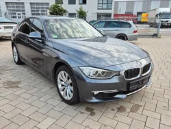 Grau Gebraucht 2013 BMW 320 Luxury Line Limousine | 11.900 € (Fairer Preis)