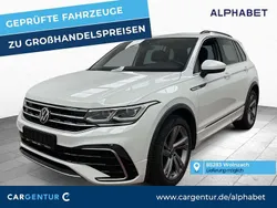 Pure white Gebraucht 2022 VW Tiguan R-line SUV | 29.987 € (Etwas zu teuer)