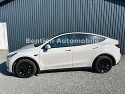 Weiß Gebraucht 2022 Tesla Model Y Long Range SUV | 34.980 € (Fairer Preis)