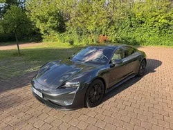 Grau Gebraucht 2023 Porsche Taycan GTS Sport Turismo Limousine | 82.900 € (Guter Preis)