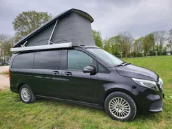 Schwarz Gebraucht 2020 Mercedes V250 Marco Polo Van / Kleinbus | 54.500 € (Guter Preis)