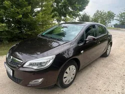 Braun Gebraucht 2012 Opel Astra Limousine | 3.799 € (Guter Preis)