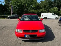 Rot Gebraucht 1996 VW Polo Limousine | 650 € (Guter Preis)