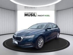 Lavablau metallic Gebraucht 2024 Skoda Octavia Style Kombi | 31.490 € (Guter Preis)
