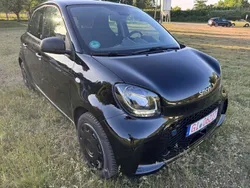 Schwarz Gebraucht 2022 Smart ForFour Electric Drive Kleinwagen | 8.888 € (Fairer Preis)