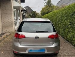 Beige Gebraucht 2014 VW Golf VII Edition Kleinwagen | 7.500 € (Guter Preis)