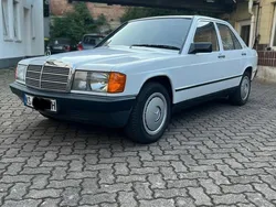 Weiß Gebraucht 1988 Mercedes 190 Limousine | 8.690 €
