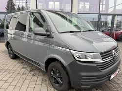 Grau Gebraucht 2022 VW Caravelle Trendline Van / Kleinbus | 28.991 € (Guter Preis)