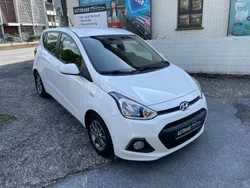 Weiß Gebraucht 2014 Hyundai i10 Edition Kleinwagen | 5.950 € (Fairer Preis)