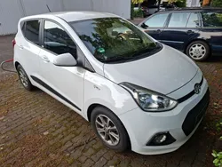 Weiß Gebraucht 2016 Hyundai i10 Passion Kleinwagen | 5.300 € (Guter Preis)