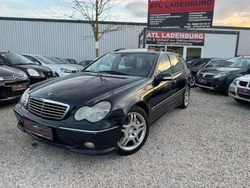 Blau Gebraucht 2001 Mercedes C32 AMG AMG Kombi | 7.850 €