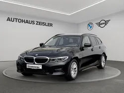 Schwarz ii Gebraucht 2022 BMW 320e Advantage Kombi | 24.840 € (Fairer Preis)