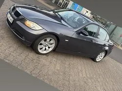 Grau Gebraucht 2005 BMW 320 Limousine | 1.500 € (Superpreis)
