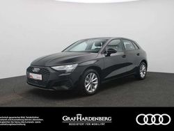 Brillantschwarz Gebraucht 2024 Audi A3 Sportback Kleinwagen | 26.380 € (Guter Preis)