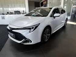 Weiß Neu 2025 Toyota Corolla Plus Kombi | 39.732 € (Teuer)
