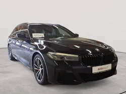 M carbonschwarz metallic Gebraucht 2021 BMW 530 Sport Line Kombi | 32.890 € (Guter Preis)