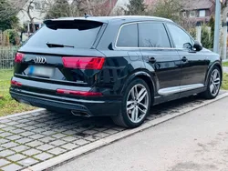Schwarz Gebraucht 2015 Audi Q7 Ambiente SUV | 27.999 € (Fairer Preis)