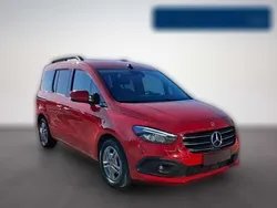 Rot Gebraucht 2023 Mercedes 180 Style Limousine | 32.900 € (Teuer)