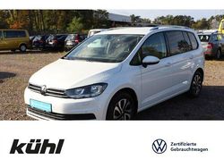 Oryxweiß perlmutteffekt Gebraucht 2021 VW Touran Active Van / Kleinbus | 27.280 € (Fairer Preis)