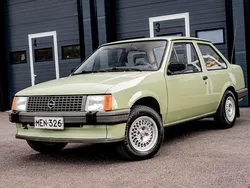 Grün Gebraucht 1983 Opel Corsa S Limousine | 5.400 €