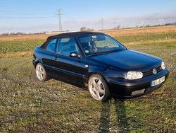 Blau Gebraucht 2002 VW Golf Cabriolet Highline Cabrio | 2.900 € (Superpreis)