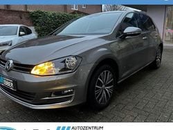 Grau Gebraucht 2016 VW Golf VII Allstar Limousine | 12.981 € (Guter Preis)