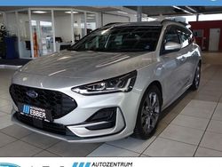 Silber Gebraucht 2024 Ford Focus ST-Line Kombi | 23.881 € (Guter Preis)