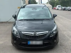 Schwarz Gebraucht 2014 Opel Zafira Tourer Van / Kleinbus | 5.799 € (Fairer Preis)