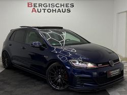 Blau Gebraucht 2017 VW Golf VII GTI Limousine | 23.400 € (Etwas zu teuer)
