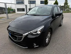 Schwarz Gebraucht 2015 Mazda 2 Kleinwagen | 10.990 € (Fairer Preis)