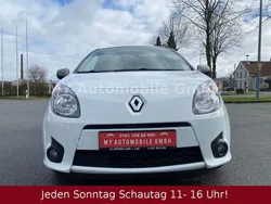 Weiß Gebraucht 2011 Renault Twingo Night&Day Kleinwagen | 4.199 € (Etwas zu teuer)