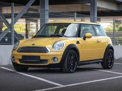 Gelb Gebraucht 2008 Mini John Cooper Works Kleinwagen | 5.800 €