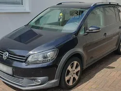 Schwarz Gebraucht 2012 VW Touran Cross Van / Kleinbus | 7.500 € (Superpreis)