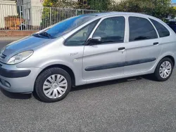 Aluminiumgrau mit schutzlack Gebraucht 2005 Citroën Xsara Picasso Comfort Van / Kleinbus | 2.490 € (Teuer)