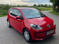 Rot Gebraucht 2015 VW up! move up! Kleinwagen | 3.900 € (Fairer Preis)
