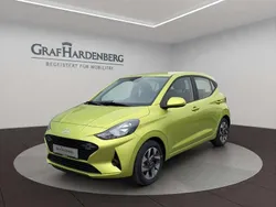 Lucid lime / met Neu 2025 Hyundai i10 Trend Kleinwagen | 16.990 € (Guter Preis)