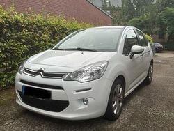 Weiß Gebraucht 2015 Citroën C3 Attraction Kleinwagen | 5.300 € (Fairer Preis)