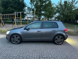 Grau Gebraucht 2010 VW Golf VI Limousine | 4.200 € (Fairer Preis)