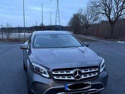 Grau Gebraucht 2019 Mercedes GLA180 SUV | 21.000 € (Fairer Preis)
