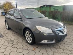 Grau Gebraucht 2011 Opel Insignia Design Edition Kombi | 3.400 € (Guter Preis)