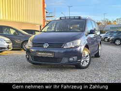 Blau Gebraucht 2013 VW Touran Life Van / Kleinbus | 8.990 € (Fairer Preis)